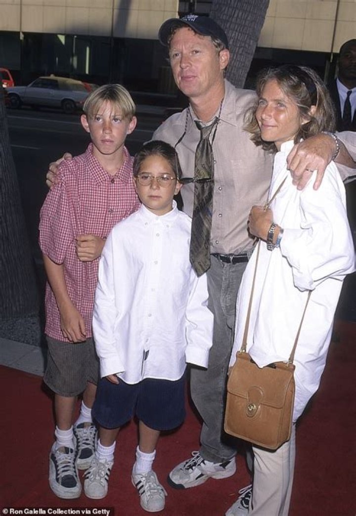 Unveiling The Untold Story Of Danielle Hirsch And William Katt: A Hollywood Fairytale