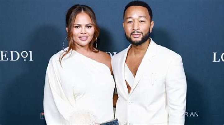 Who Is Chrissy Teigen Married To Meet